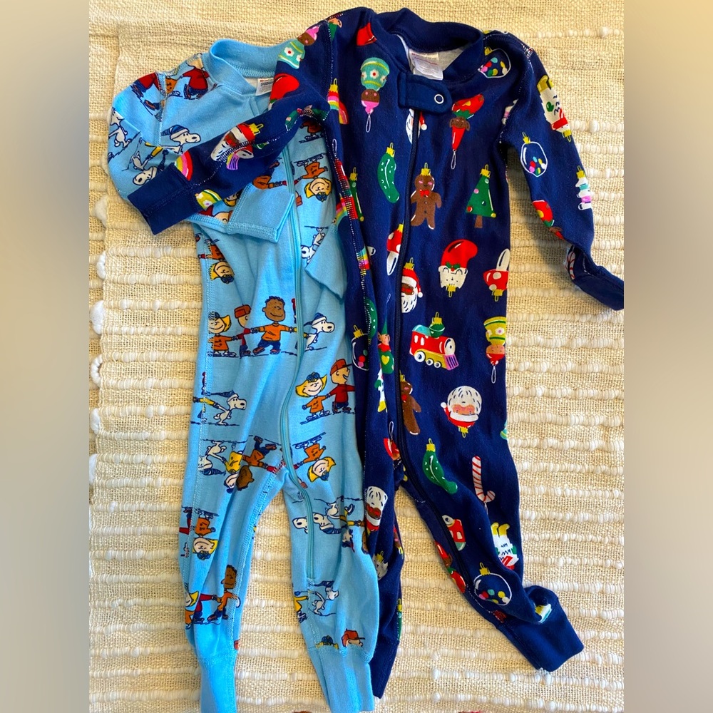 Set of 2 Holiday/Christmas theme Hanna Andersson Zip Sleepers, 18-24 months